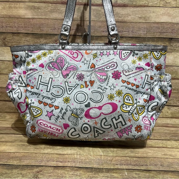 Coach Bandana Graffiti Baby Bag - Picture 5 of 10